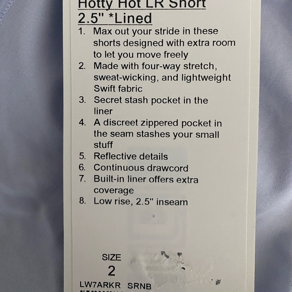 NWT Lululemon Hotty Hot Shorts 2.5” - Picture 4 of 5